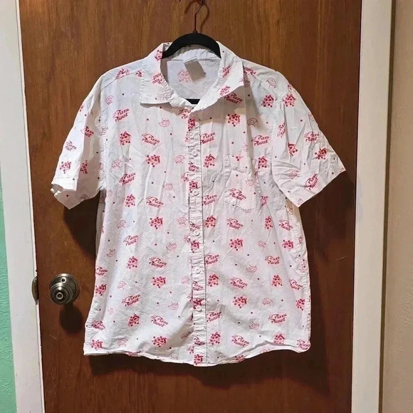 Disney Toy Story Pizza Planet Button up S - Picture 1 of 2